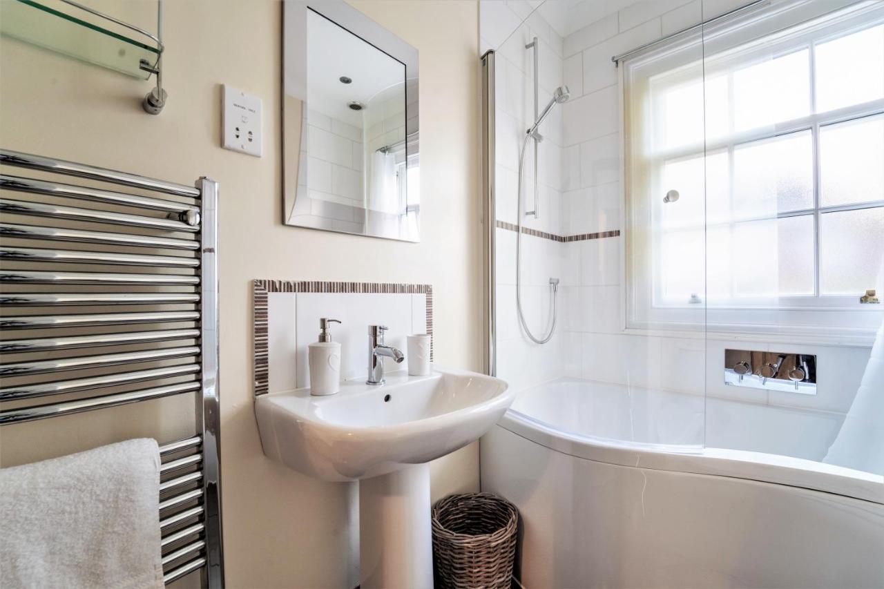 The Cottage In Chester, Sleeps 6 With Free Parking Kültér fotó