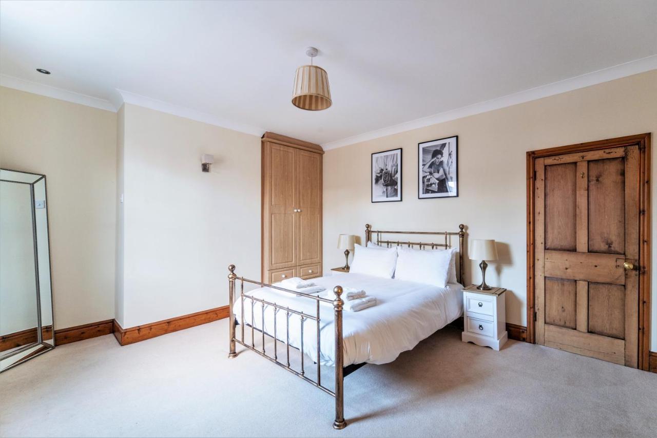 The Cottage In Chester, Sleeps 6 With Free Parking Kültér fotó