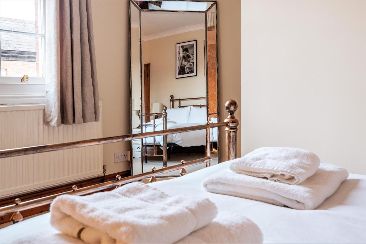The Cottage In Chester, Sleeps 6 With Free Parking Kültér fotó